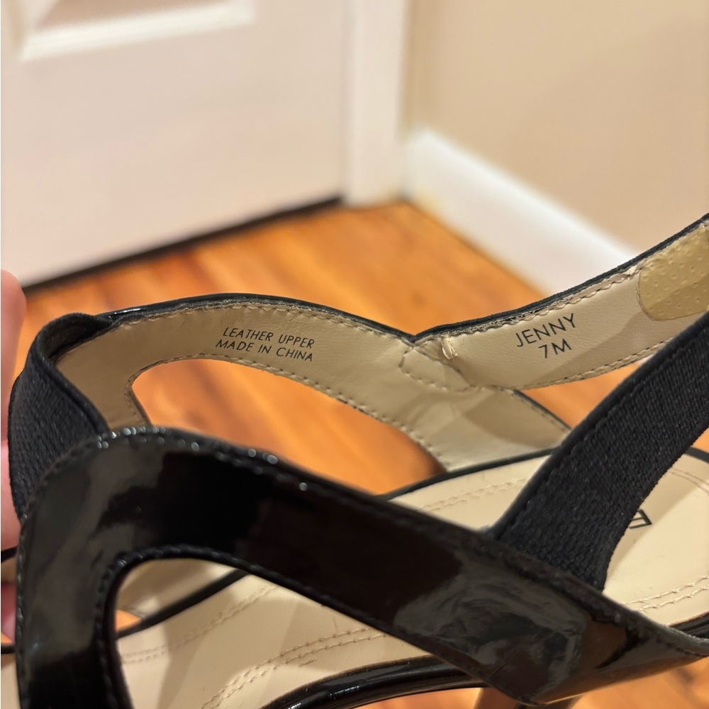 Ellen Tracy Black Patent Leather Stiletto Heels - Picture 3 of 7
